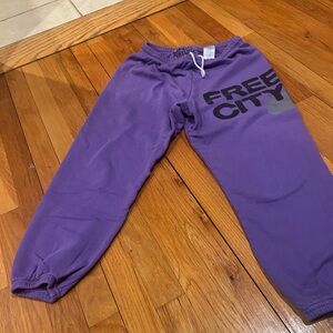 Free city sweatpants size XS